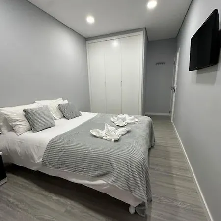 Duplex Com Jacuzzi Em Olival Basto Daire *