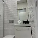 Duplex Com Jacuzzi Em Olival Basto * Lissabon