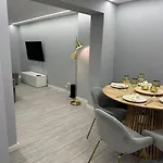 Duplex Com Jacuzzi Em Olival Basto Appartement Lissabon