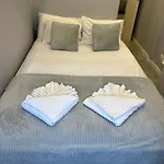 Duplex Com Jacuzzi Em Olival Basto Appartement Lissabon
