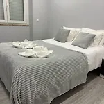 Appartement Duplex Com Jacuzzi Em Olival Basto *