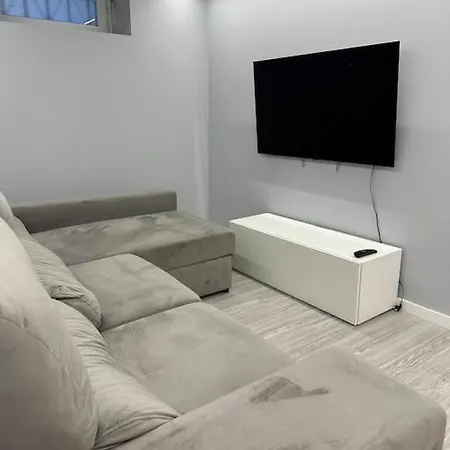 Duplex Com Jacuzzi Em Olival Basto 리스본