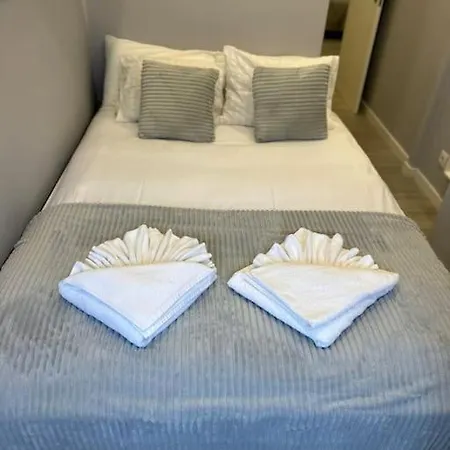 Duplex Com Jacuzzi Em Olival Basto 아파트 리스본