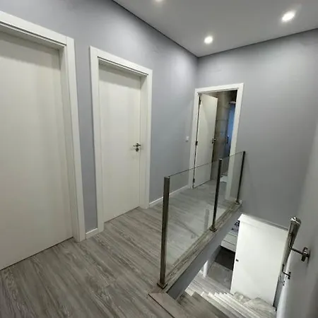 Apartament Duplex Com Jacuzzi Em Olival Basto