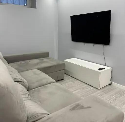 Duplex Com Jacuzzi Em Olival Basto Lisboa