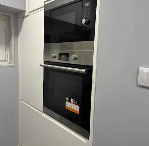 Duplex Com Jacuzzi Em Olival Basto Apartmán