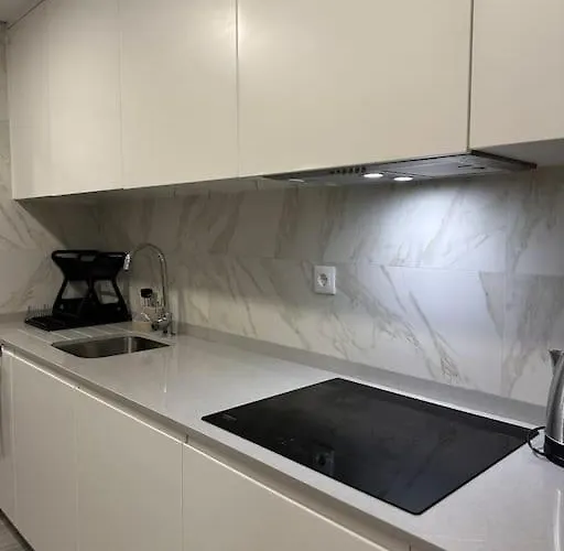 Duplex Com Jacuzzi Em Olival Basto Apartmán