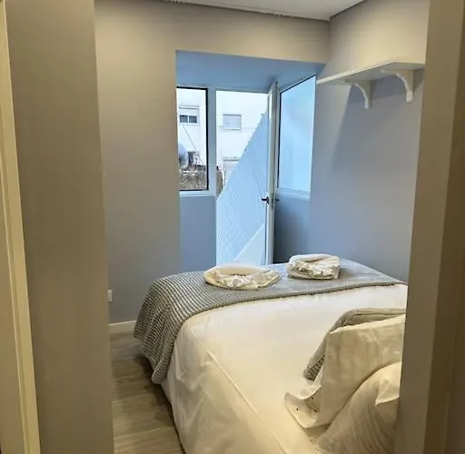 Duplex Com Jacuzzi Em Olival Basto Lisboa