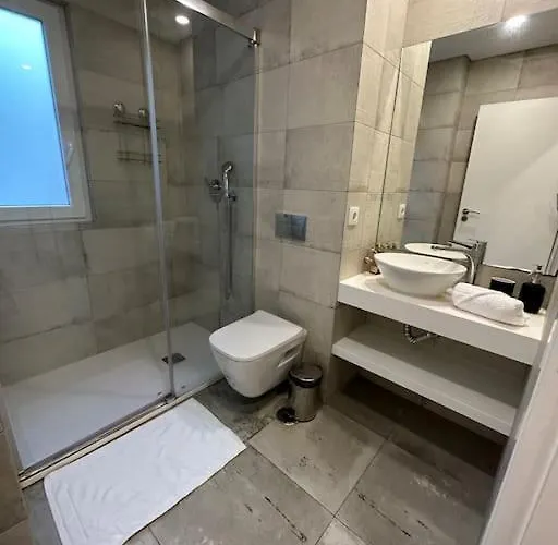 Duplex Com Jacuzzi Em Olival Basto *