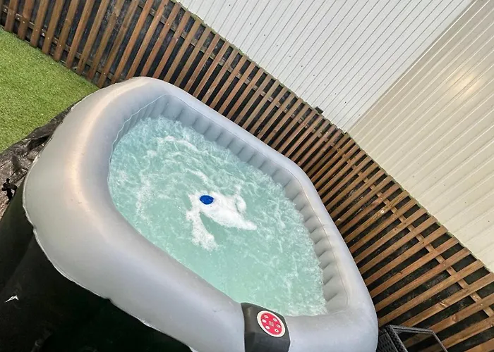 Διαμέρισμα Duplex Com Jacuzzi Em Olival Basto Lisboa