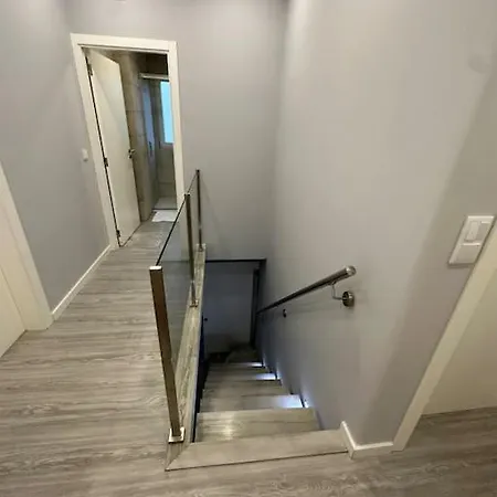 Duplex Com Jacuzzi Em Olival Basto *