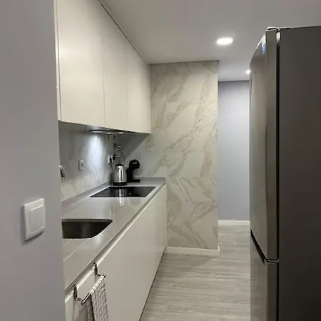 Duplex Com Jacuzzi Em Olival Basto Apartamento