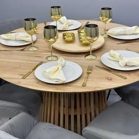 Duplex Com Jacuzzi Em Olival Basto